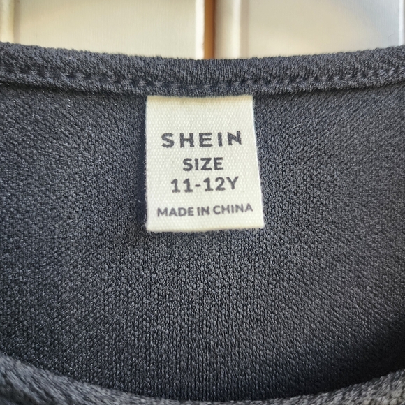 Shein Girls Short Sleeves Dress Textured Stretch Button Detail Midi Black 11-12Y - Picture 3 of 11